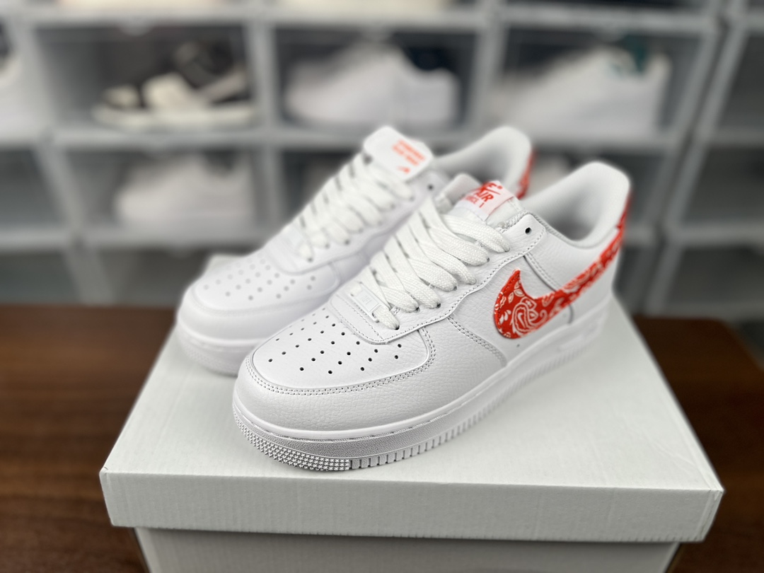 나이키 에어포스 1 '07 로우 오렌지 페이즐리 Nike Air Force 1 '07 Low Orange Paisley DJ9942-102