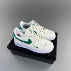 나이키 에어포스 1 '07 SE 40주년 조인 포스 세일 말라카이트 Nike Air Force 1 '07 SE 40th Anniversary Join Forces Sail Malachite DQ7582-101
