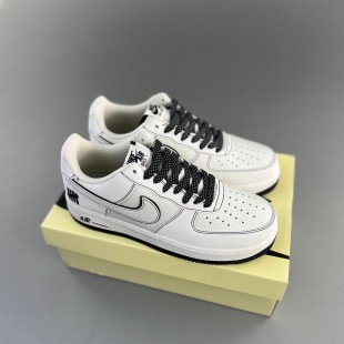 나이키 에어포스 1 로우 Nike UNDEFEATED x NK Air Force 1´07BeigeBlack HL5263-896
