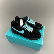 Tiffany & Co. x 나이키 에어포스 1 로우 SP 1837 DZ1382-002
