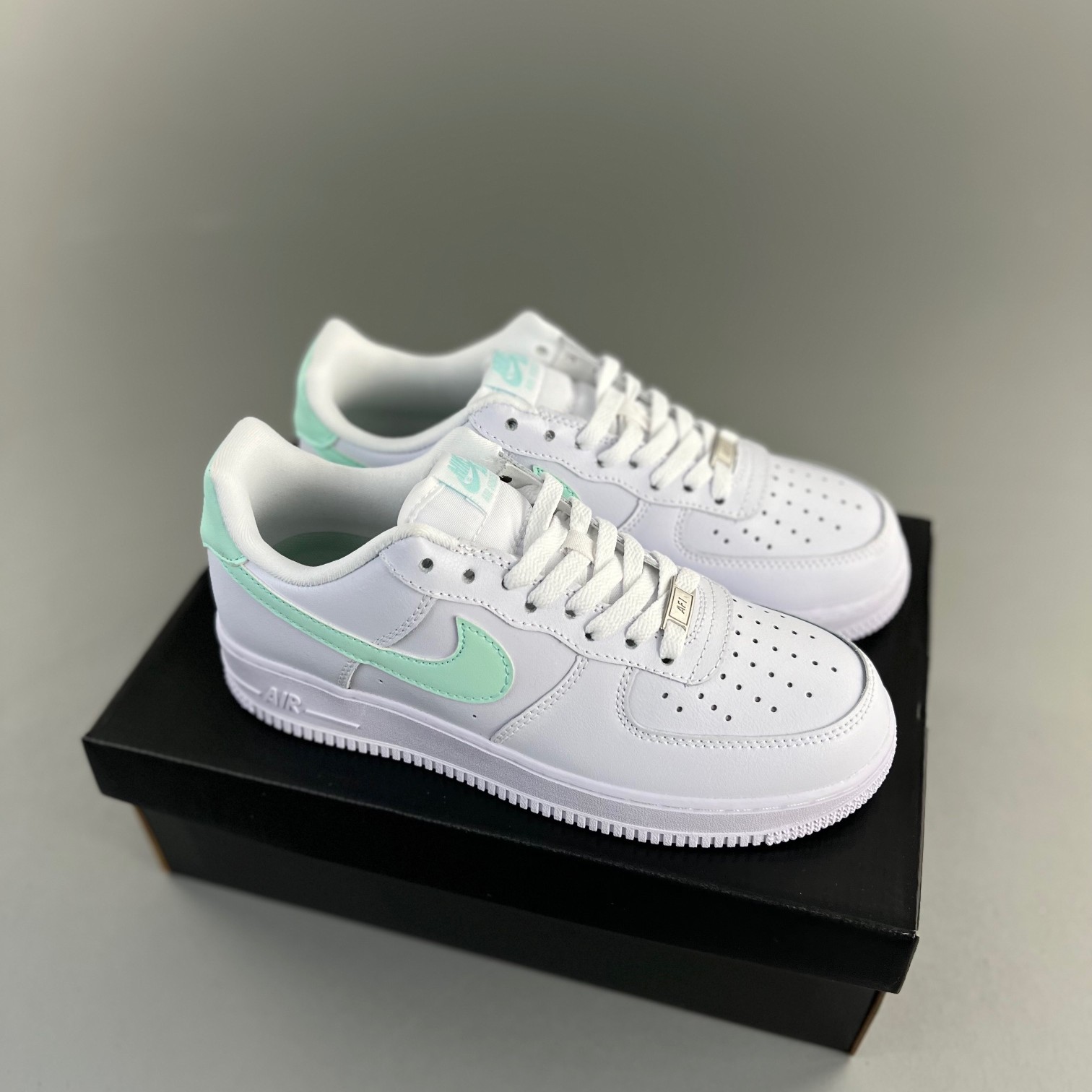 나이키 에어포스 1 '07 로우 화이트 그린 글로우 Nike Air Force 1 '07 Low White Green Glow 315115-164 NPC20170
