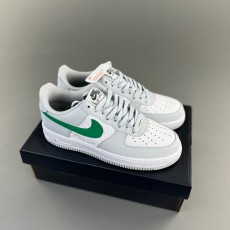 나이키 에어포스 1 '07 퓨어 플래티넘 스타디움 그린 Nike Air Force 1 '07 Pure Platinum Stadium Green FD0667-001