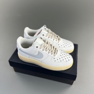 나이키 에어포스 1 '07 서밋 화이트 퓨어 플래티넘 Nike Air Force 1 '07 Summit White Pure Platinum FD0793-100