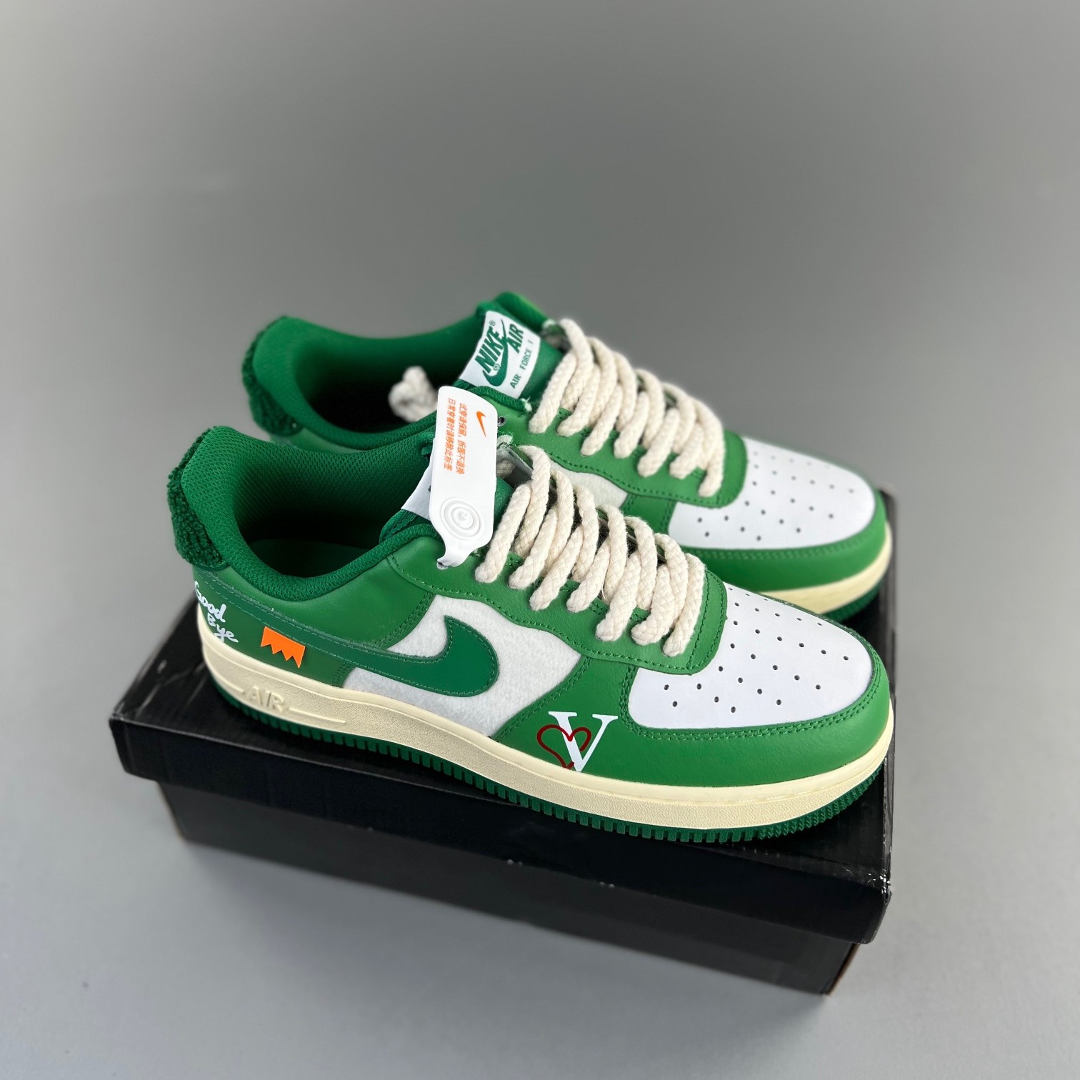 나이키 에어포스 1 로우 815889 NPC20156