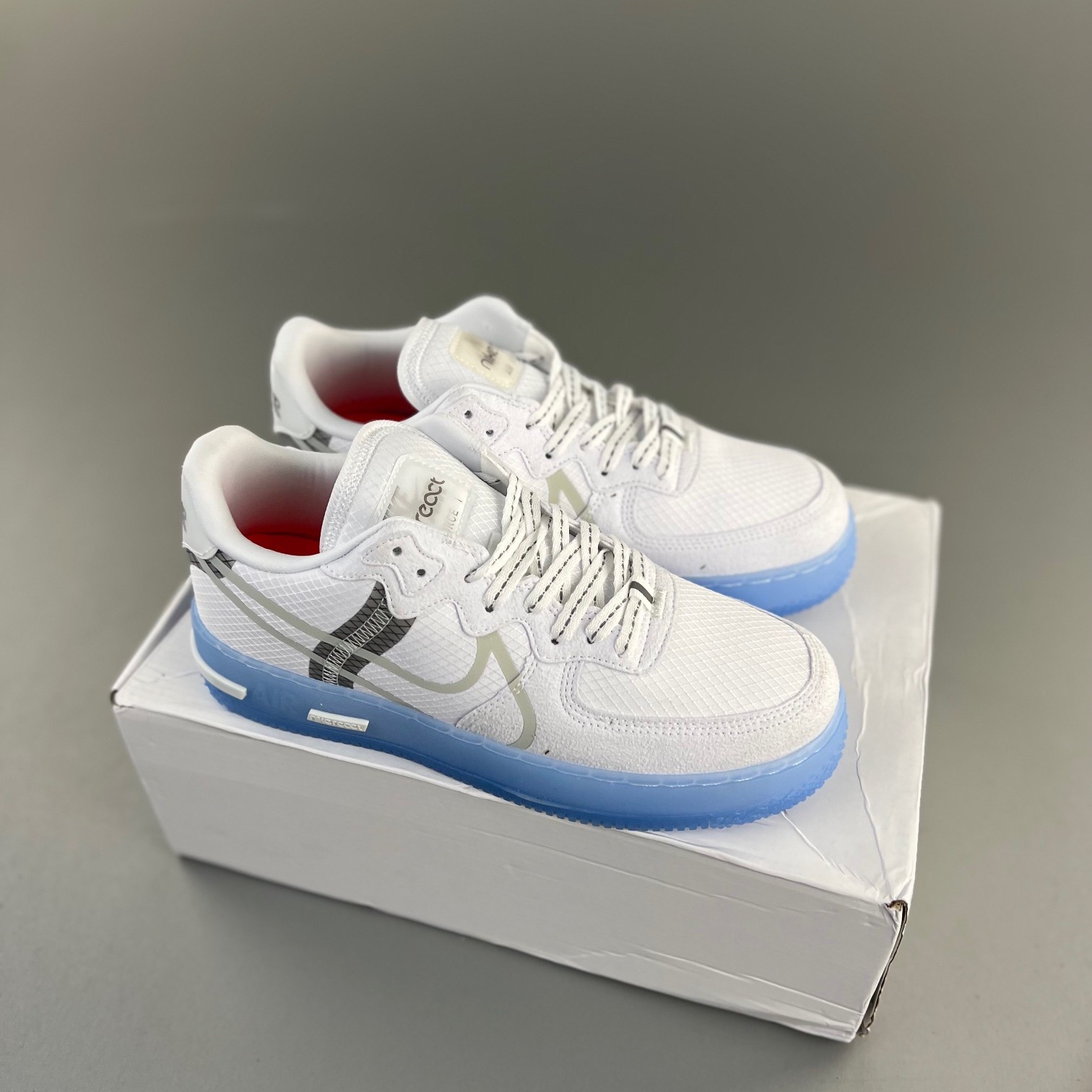 나이키 에어포스 1 리액트 화이트 라이트 본 Nike Air Force 1 React White Light Bone CQ8879-100