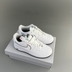 나이키 에어포스 1 '07 화이트 블랙 Nike Air Force 1 '07 White Black DV0788-103