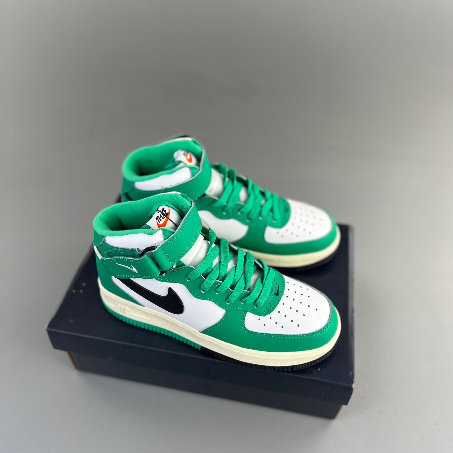Nike Air Force 1 ’07 MID DZ2554
