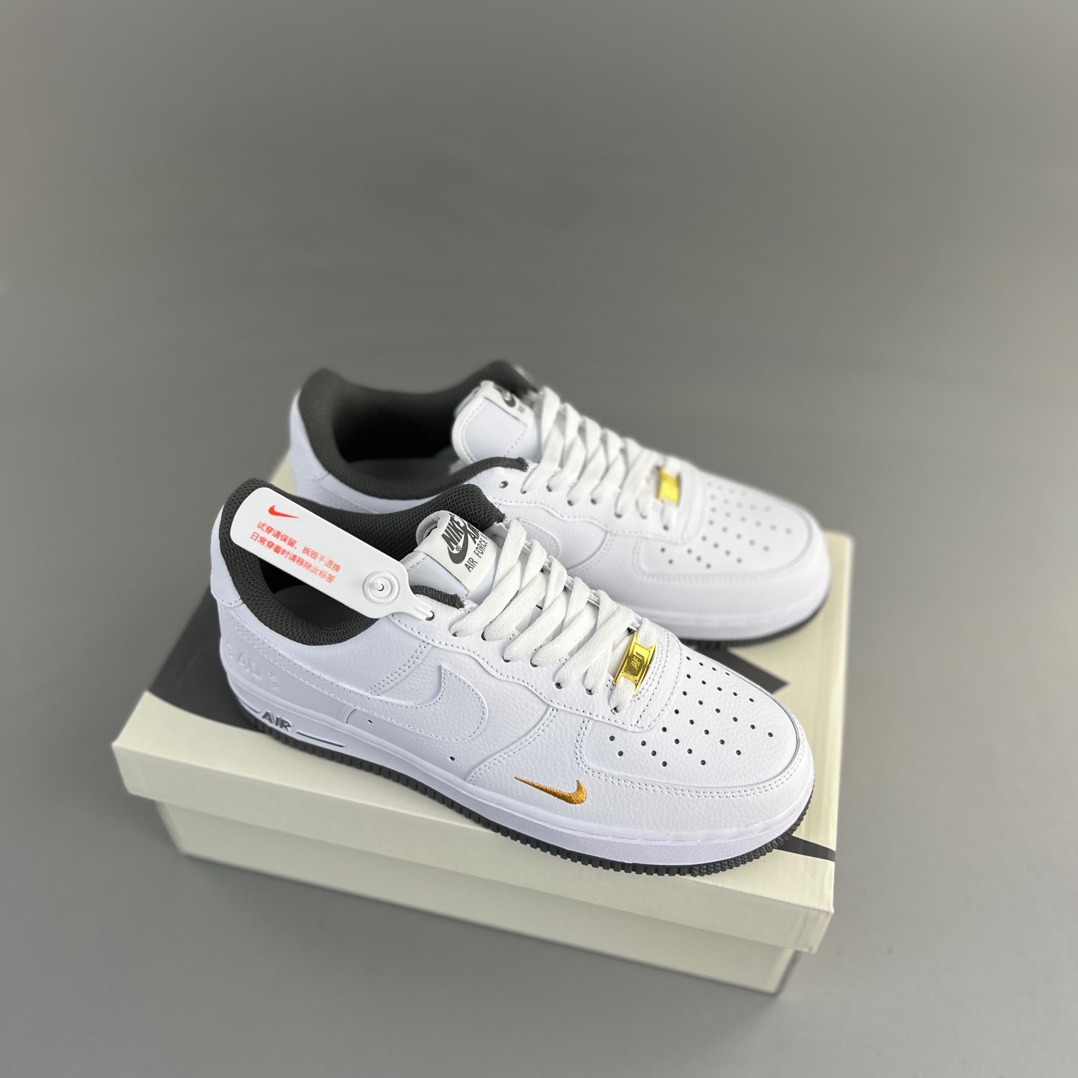 NIke Air Force 1 '07 DD1225-008