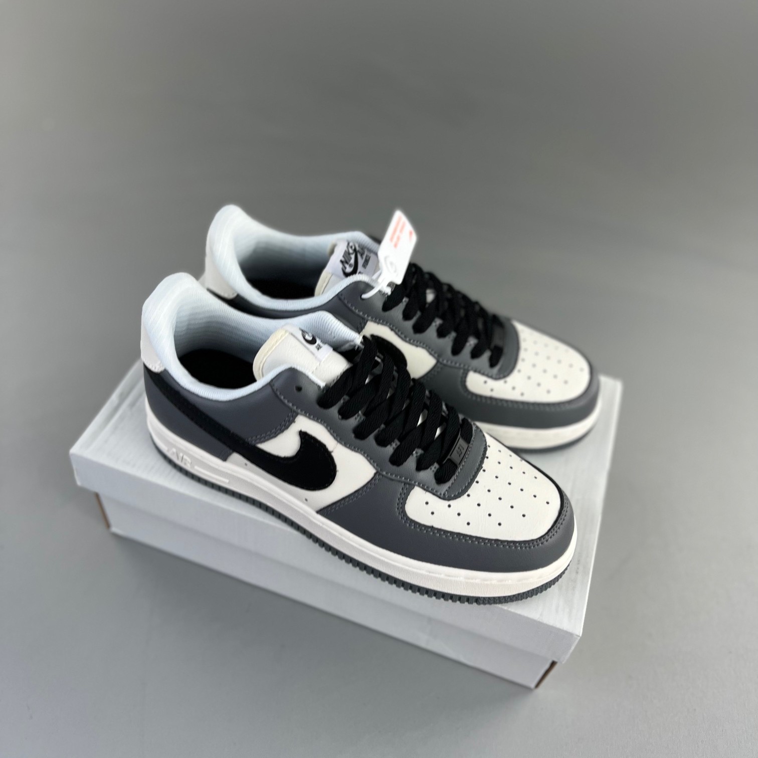 나이키 에어포스 1 로우 그레이 세일 Nike Air Force 1 Low Grey Sail FD9063-100