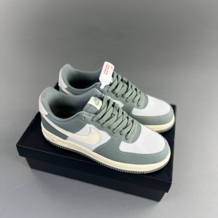 나이키 에어포스 1 '07 LX 미카 그린 Nike Air Force 1 '07 LX Mica Green DV7186-300