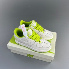 Undefeated x Nike Air Force 1 Low UN1988-888