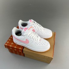 나이키 에어포스 1 로우 레트로 컬러 오브 더 먼스 화이트 핑크 Nike Air Force 1 Low Retro Color of the Month White Pink DM0576-101