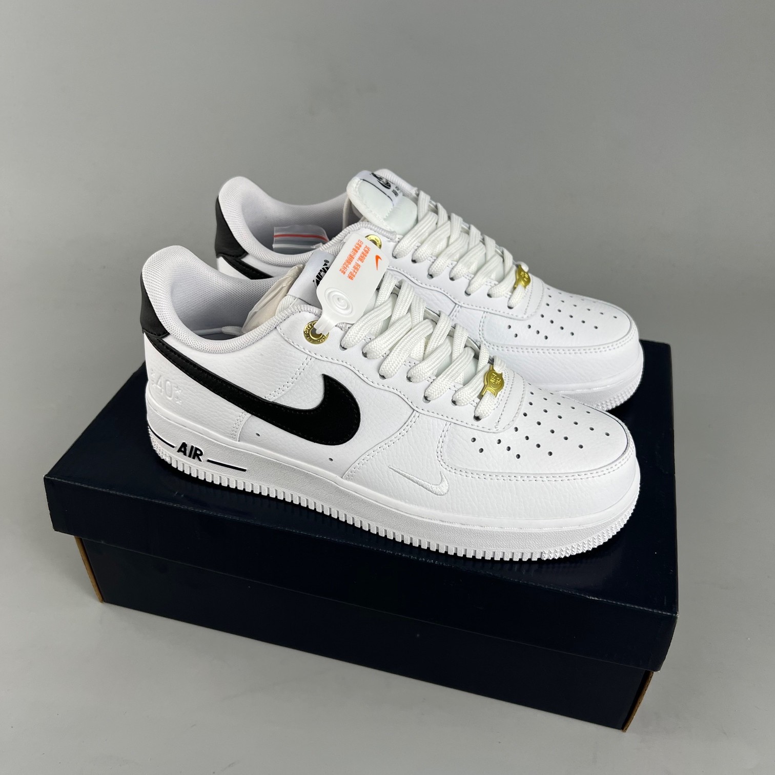 나이키 에어포스 1 '07 LV8 40주년 조인 포스 화이트 블랙 Nike Air Force 1 '07 LV8 40th Anniversary Join Forces White Black DQ7658-100