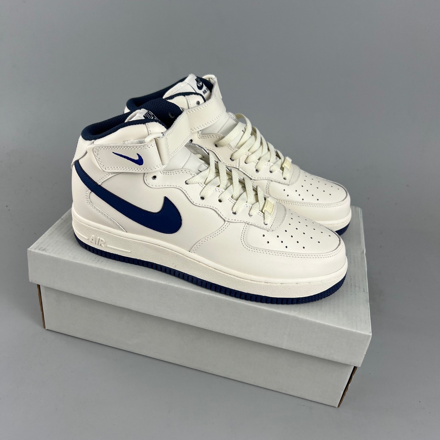 Nike Air Force 1 High ’07 CV1753-101