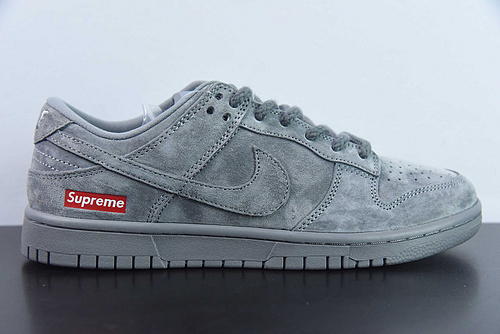 Nike SB Dunk Low SupreneFC1688-121