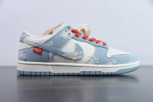 Levi's x Nike Dunk Low LE0021-005
