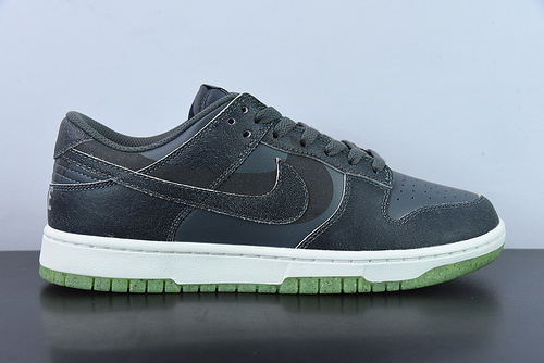 Nike SB Dunk Low Iron Grey DQ7681-001