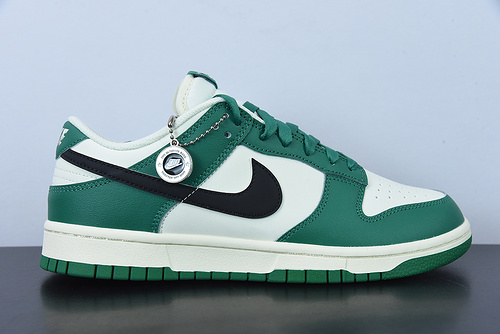 나이키 덩크 로우 레트로 SE 잭팟 말라카이트 Nike SB Dunk Low Lottery DR9654-100