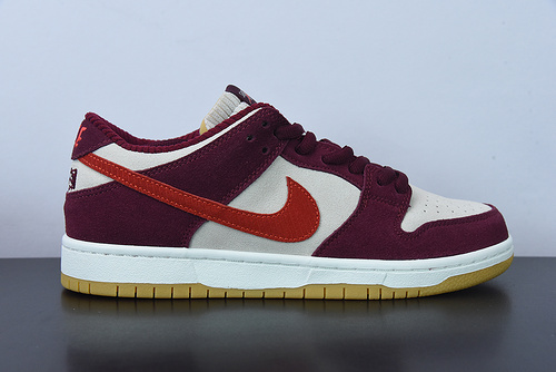 나이키 x 스케이트 라이크 어 걸 SB 덩크 로우 QS 베얼리 로즈 Nike x Skate Like a Girl SB Dunk Low DX4589-600