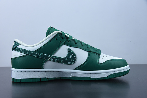 나이키 덩크 로우 에센셜 그린 페이즐리 Nike Dunk Low ESS“Green Paisley” DH4401-102