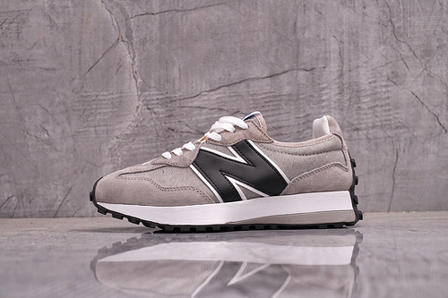 뉴발란스 x 리바이스 327 그레이 (리바이스 택)  New Balance x Levi's 327 Grey (Levi's Tag) MS327LVB