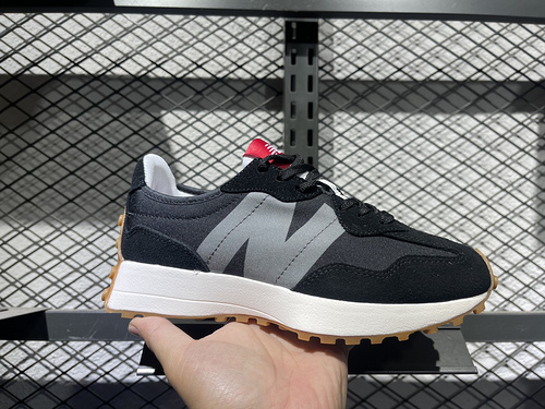 뉴발란스 327 블랙 그레이 검 New Balance 327 Black Grey Gum  MS327STC