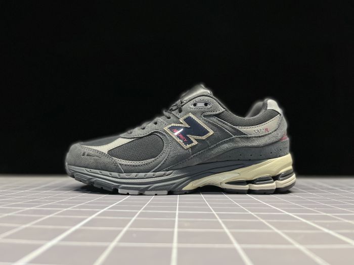 뉴발란스 2002 New Balance 2002 ML2002RGV