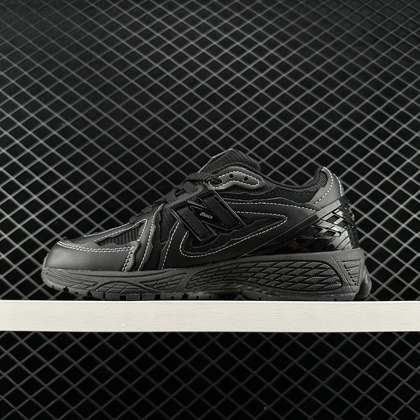 뉴발란스 New Balance 1906 NWB220043