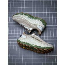 뉴발란스 프레쉬폼 X 모어 v3 New Balalnce Fresh Foam X More V3 NWB250033