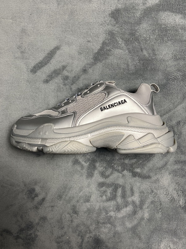 발렌시아가 Triple S Light Gray Silver BLG 10115