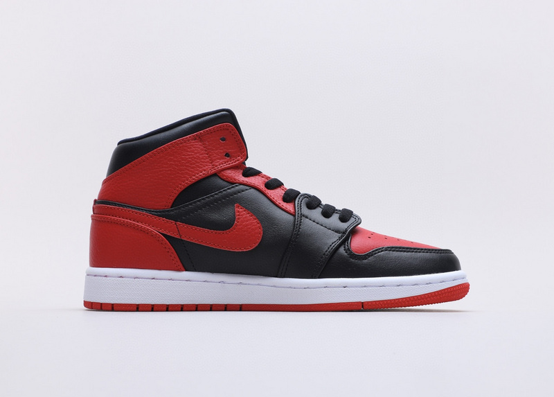 나이키 조던 1 미드 브레드 밴드 2020 Jordan 1 Mid Bred Banned 2020 554724-074