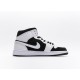 나이키 조던 1 미드 화이트 블랙 Jordan 1 Mid White Black 554724-113