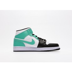 나이키 조던 1 미드 트로피컬 트위스트 Jordan 1 Mid Tropical Twist 554724-132