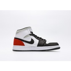 나이키 조던 1 미드 SE 트랙 레드 Jordan 1 Mid SE Track Red 852542-100