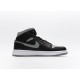나이키 조던 1 미드 블랙 파티클 그레이 (W) Jordan 1 Mid Black Particle Grey BQ6472-007