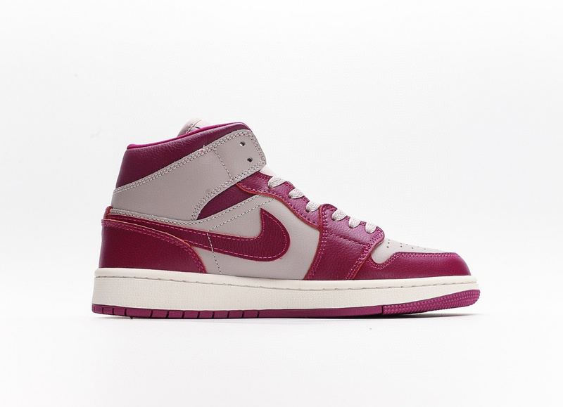 나이키 조던 1 미드 메탈릭 푸시아 (W) Jordan 1 Mid Metallic Fuchsia BQ6472-501