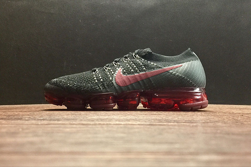 나이키 에어 베이퍼맥스 플라이니트 브레드 Nike Air VaporMax Flyknit Bred 849558-013