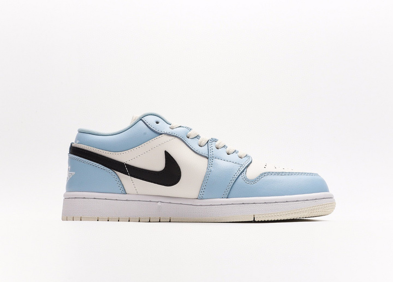 나이키 조던 1 로우 아이스 블루 (GS) Jordan 1 Low Ice Blue 554723-401