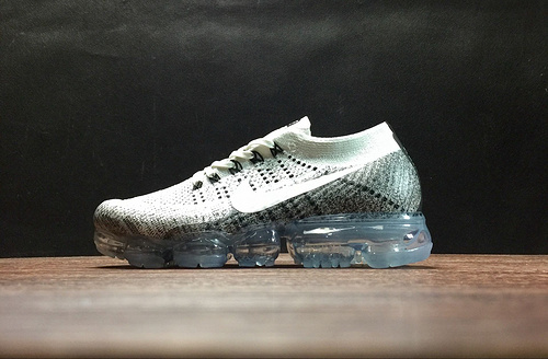 나이키 에어 베이퍼맥스 Nike Air VaporMax 899473-002