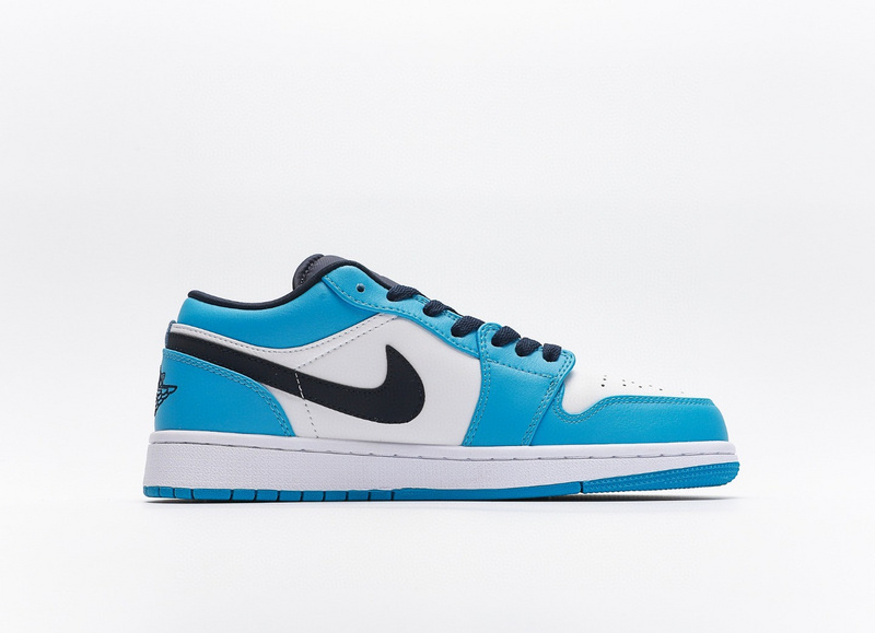 나이키 조던 1 로우 다크 파우더 블루 Jordan 1 Low Dark Powder Blue 553558-144