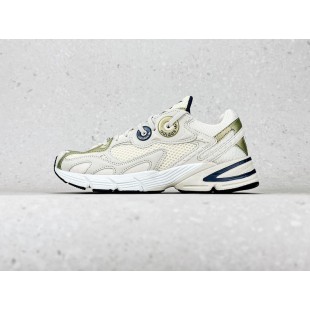 아디다스 부스트 오리지널스 리스폰스 ADIDAS Originals Response GZ3571