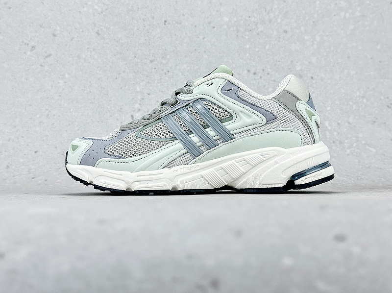 아디다스 부스트 오리지널스 리스폰스 ADIDAS Originals Response GY2015