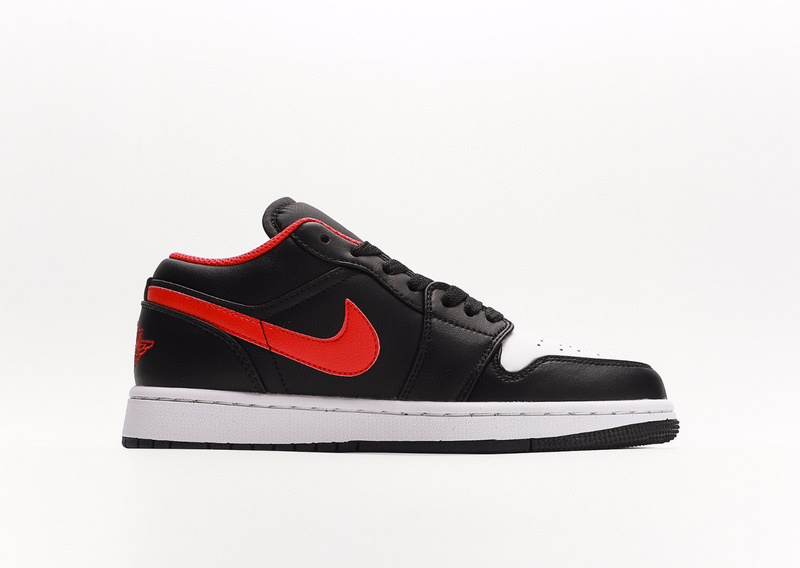 나이키 조던 1 로우 블랙 파이어 레드 Jordan 1 Low Black Fire Red 553558-063