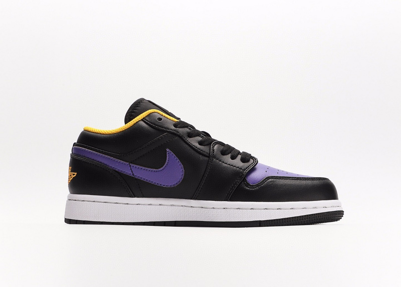 나이키 조던 1 로우 블랙 다크 콩코드 Jordan 1 Low Black Dark Concord 553558-075