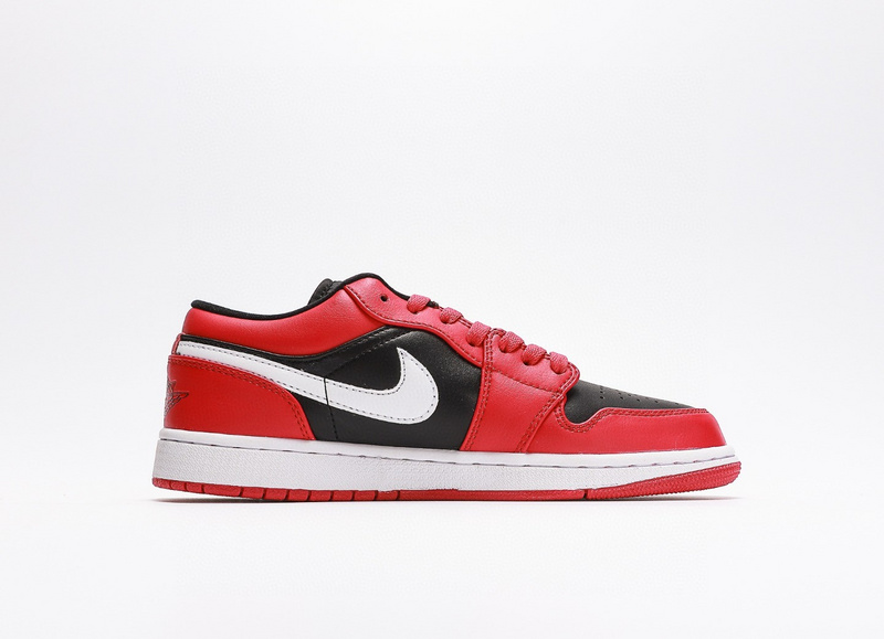 나이키 조던 1 로우 블랙 베리 베리 (GS) Jordan 1 Low Black Very Berry 553560-061