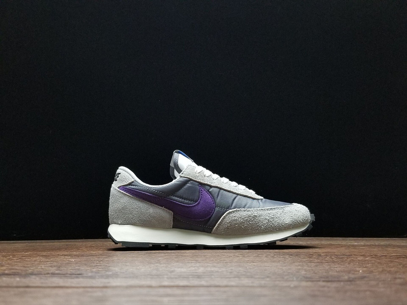나이키 데이브레이크 NIKE DAYBREAK SP BV7725--001
