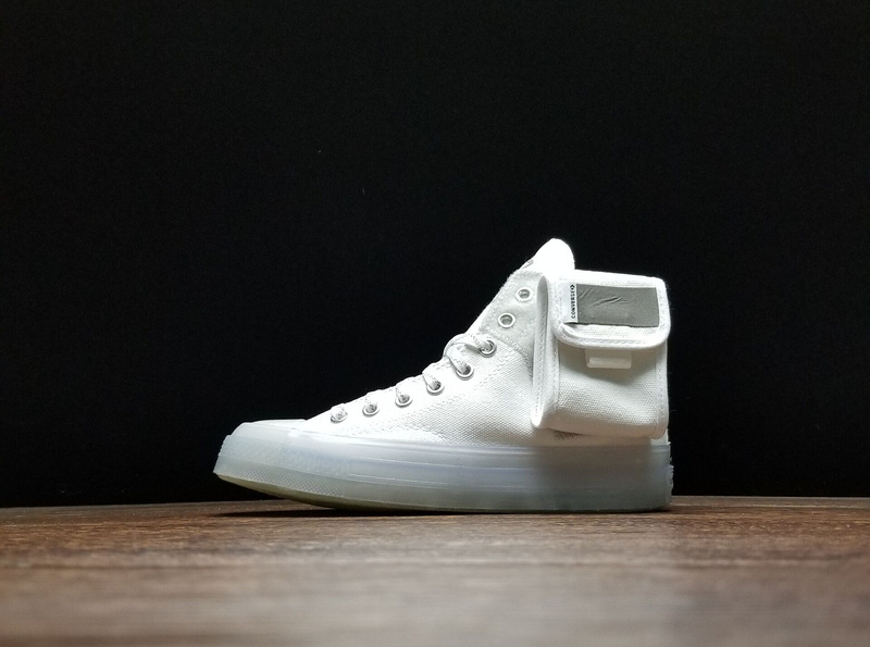 컨버스 척 하이 Chuck 1970 High “White∕Tint Blue” X Lay Zhang 167418C