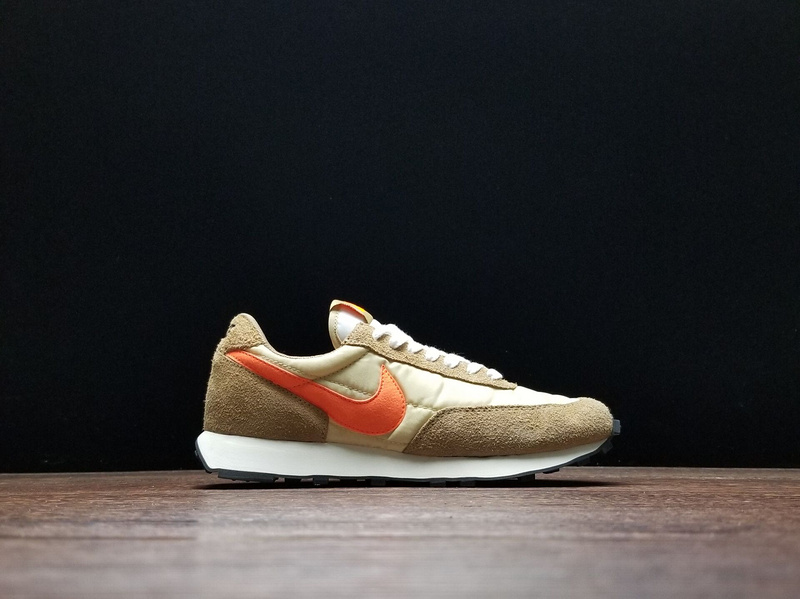 나이키 데이브레이크 NIKE DAYBREAK SP BV7725-700