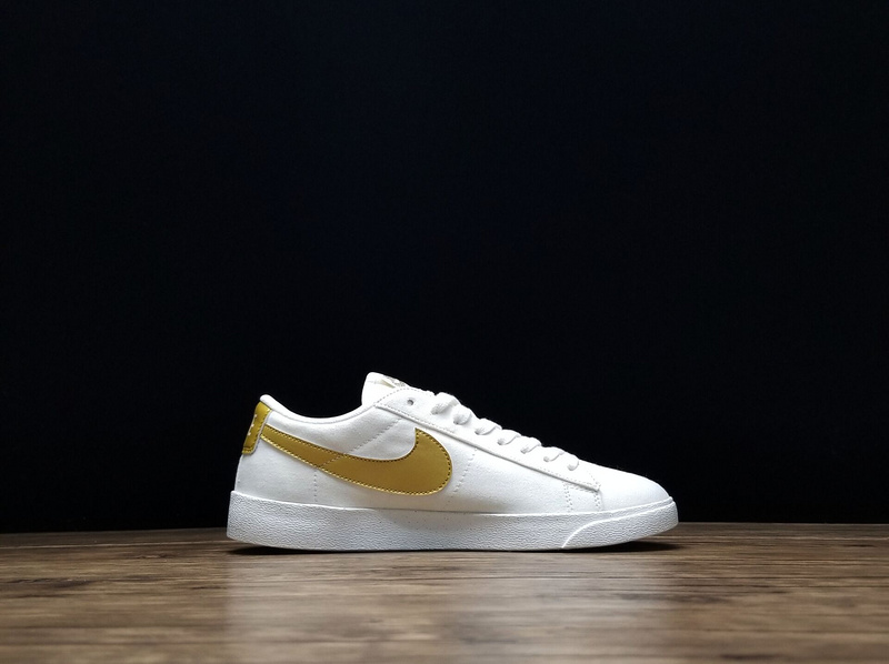 나이키 블레이저 로우 Nike Blazer Low AV9371-103