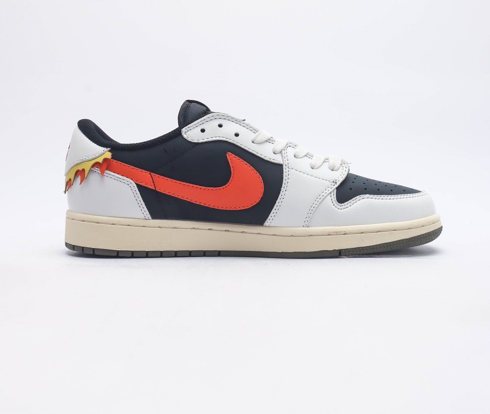 나이키 조던 1 로우 Jordan 1 Low NJN90044
